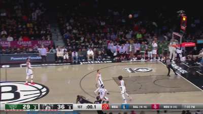 [Highlight] Jrue Holiday hits a circus shot from behind the backboard while falling out of bounds at the end of the first quarter