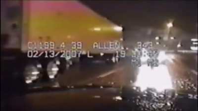 Semi truck crashes into a crash scene (Feb. 2007) (Erlanger, KY) (Full clip is in the comments)