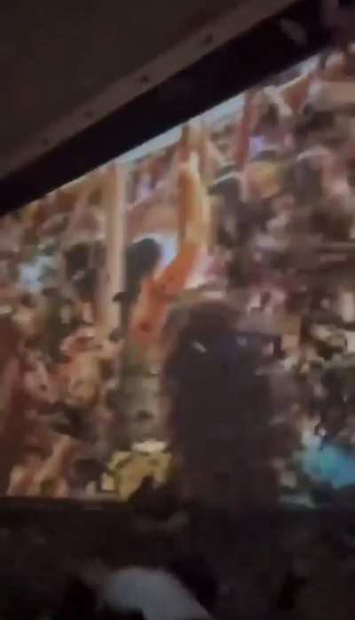 &ldquo;ఎవరెవరో వేసిన బరువు ఎందుకు ఎందుకు నే మొయ్యాలి&rdquo;