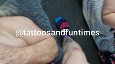 2 milfs lying back titfuck OC