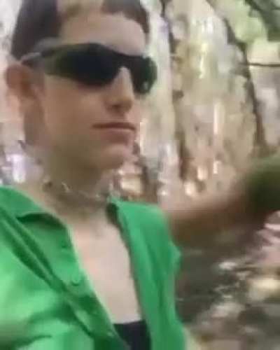 Corre aqui Nath&aacute;lia! A gente tem que fazer um neg&oacute;cio