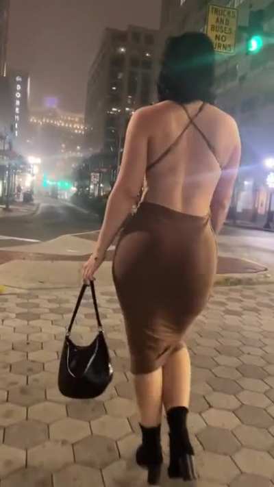 🧟&zwj;♂️🍑