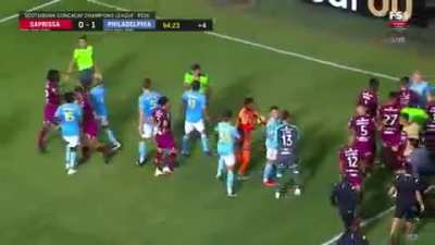 Se times da am&eacute;rica do norte estivessem na libertadores, imagens assim seriam recorrentes, &eacute; com isso que voc&ecirc;s compactuam?