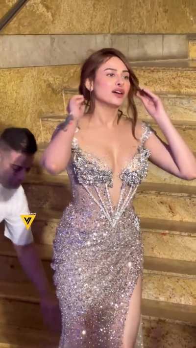 Mahira sharma 