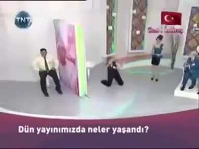 Izdiva&ccedil;ta takla atan kadın