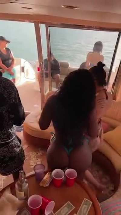 🍑Sunday Funday ⛴️Yacht Vibes 🔋part2