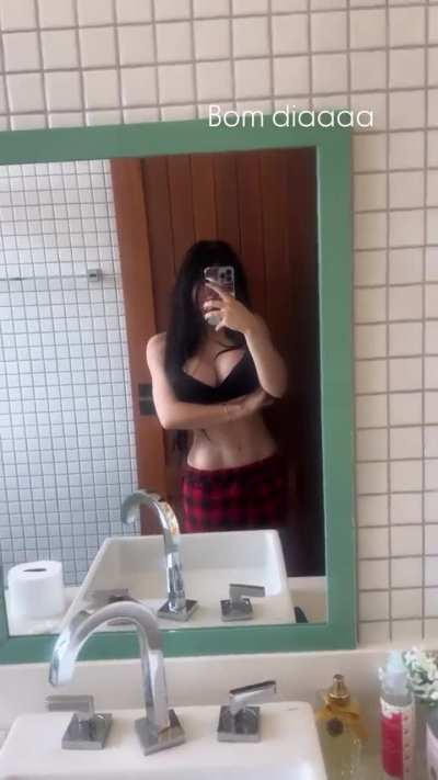 Bella Angel