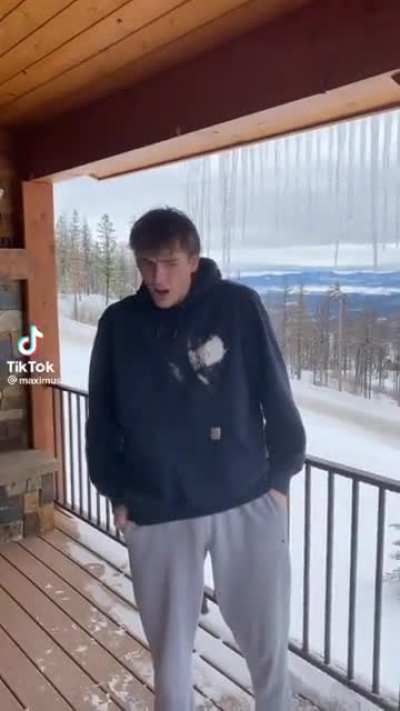 Snowball Fight!