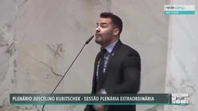 Pol&iacute;tica 👍