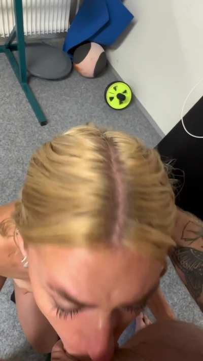 I get so horny when there&rsquo;s a cock in front of me