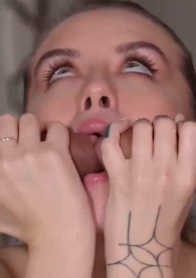  Double Blowjob 