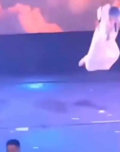 Oh shit wooa-
