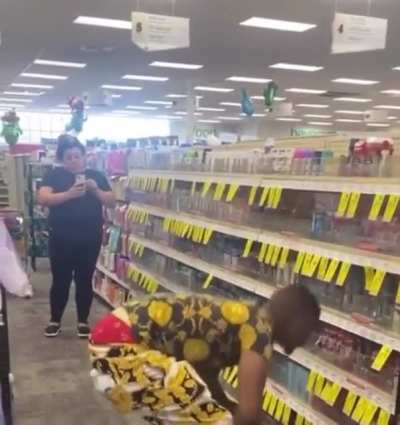 This professional shoplifter doesn't give a f*c*