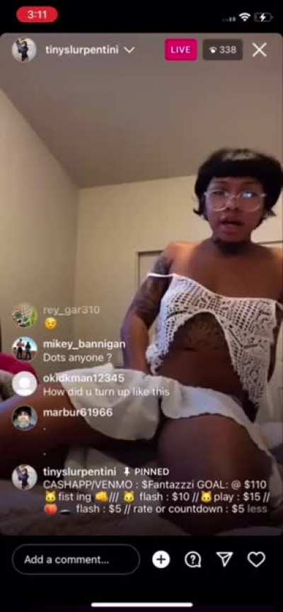 tinySerpentine playing with her pussy &amp; tasting it 🐍after Instagram LIVE simps🤓cash app her💳 🤳