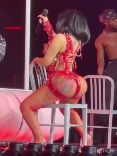 Another slow motion. Cardi b slow motion ass twerking on chair. Look at her face so sexy looks like she&rsquo;s moaning