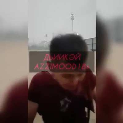 Лучше бы дворы подметал.