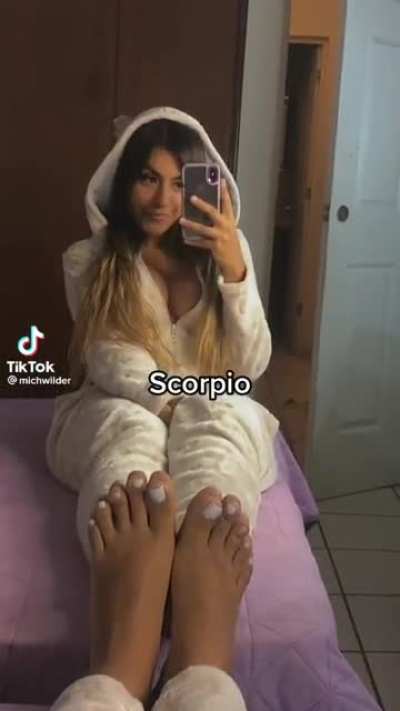 white toes