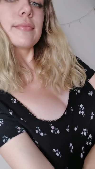 Do you like what's under my dress? (reveal)