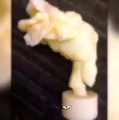 😳