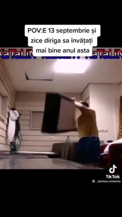 Luni😭