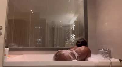 Hot and steamy bath farts