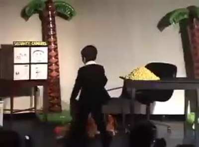 Tis the season of the school Christmas play. And you don&rsquo;t get more festive than the recreation of Scarface.