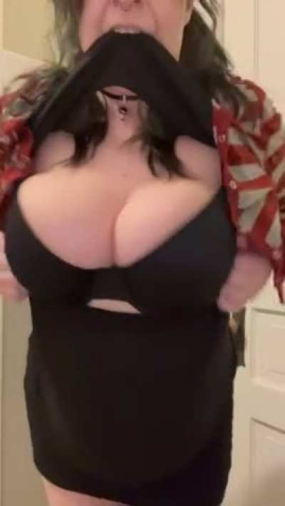 Zero spam. No PPV. High kink. Link in the comments.