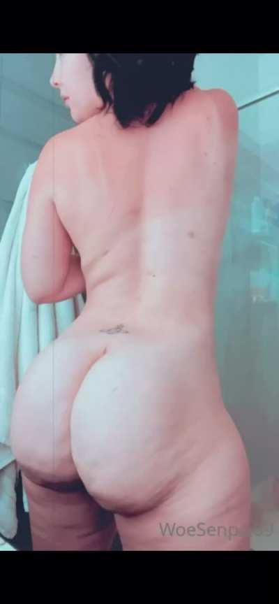 moves like water 😵&zwj;💫💦🍑