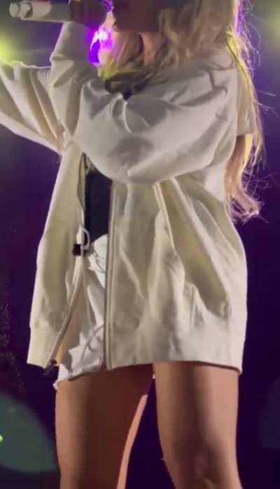 Sabrina Carpenter
