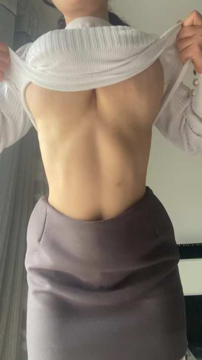I&rsquo;m happiest when my tits are set free. [drop]