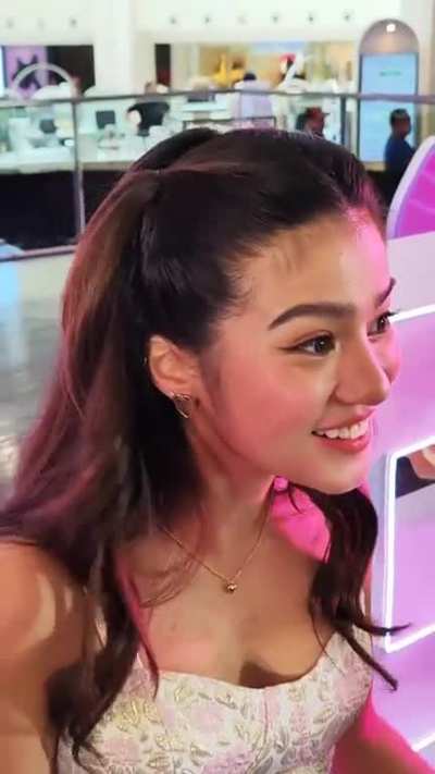 Belle Mariano