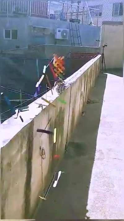 Fantastic stick bomb chain