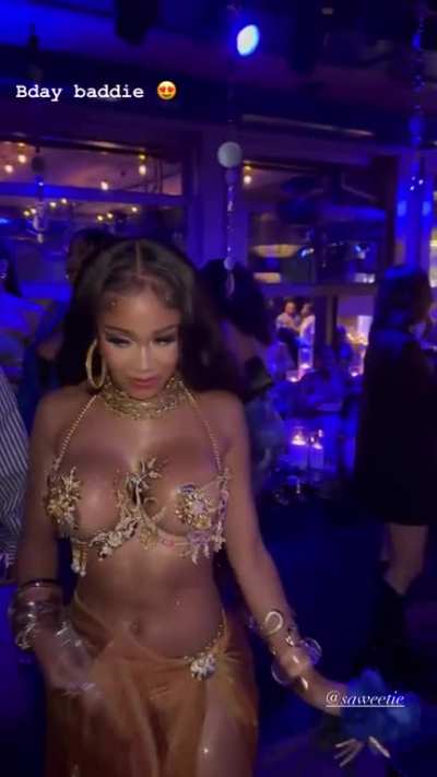 Clearest nip slip we gon get 😩😩👩&zwj;🍼 In 4k