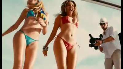 Kelly Brook &amp;amp; Riley Steele dancing in Piranha 3D (2010)