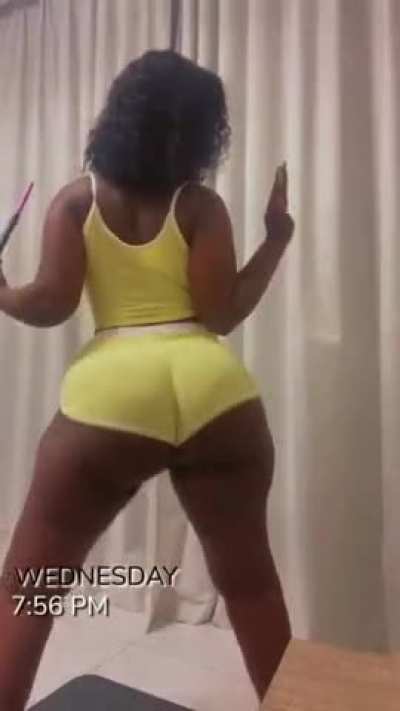 OMG 😳 WOW.... SPEECHLESS... 😟🙆🏾&zwj;♂️😩😭😢🍑