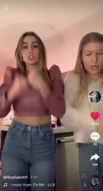 She&rsquo;s too hot 🤤