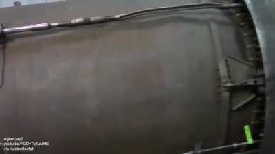 Variable jet nozzle on an afterburning turbojet