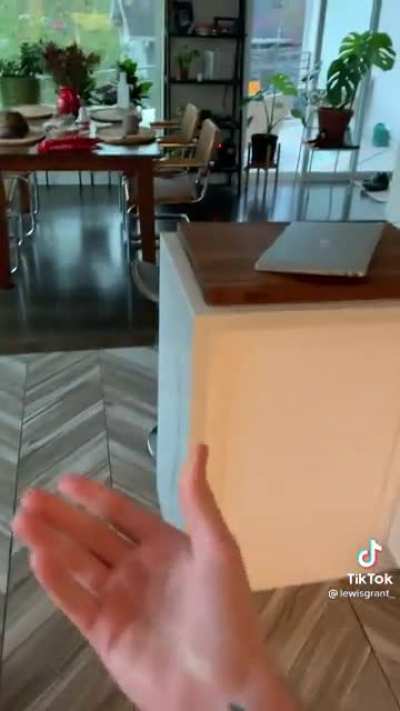 Corndog dispenser