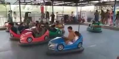 Islamic Park : quand les talibans prennent le contr&ocirc;le d'un parc d'attractions &agrave; Kaboul