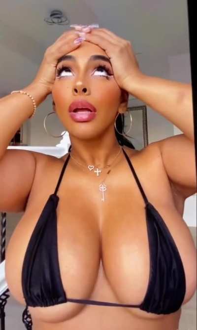 Ayisha diaz