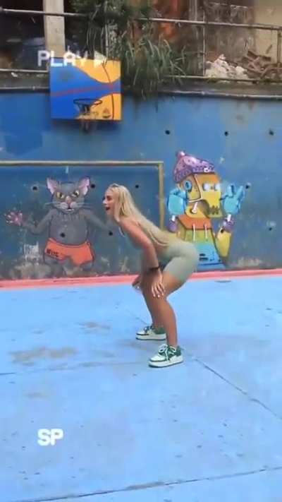 New Alisha Lehmann's twerk video