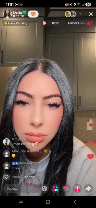 Derin&amp;amp;Moe and her chat