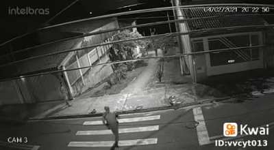 Brazil: cat running from the dog, burglar running from the police, and a guy running from his wife (SFW)