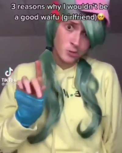 Shitty ass waifu 😒😒😒