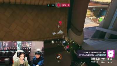 Le Sserafim (Kazuha &amp; Yunjin) Play Overwatch