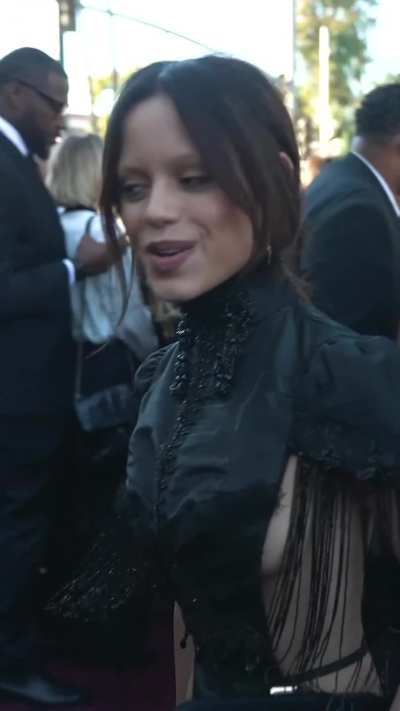 Jenna arriving at the 2026 Golden Globes Awards 1/11/26