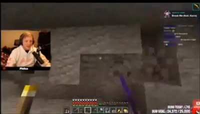 Tubbo moment
