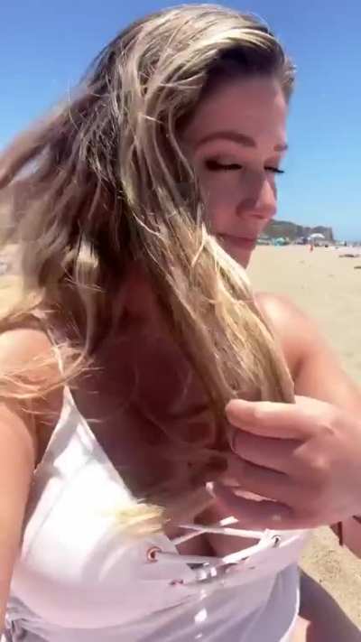 Beach day 🔥
