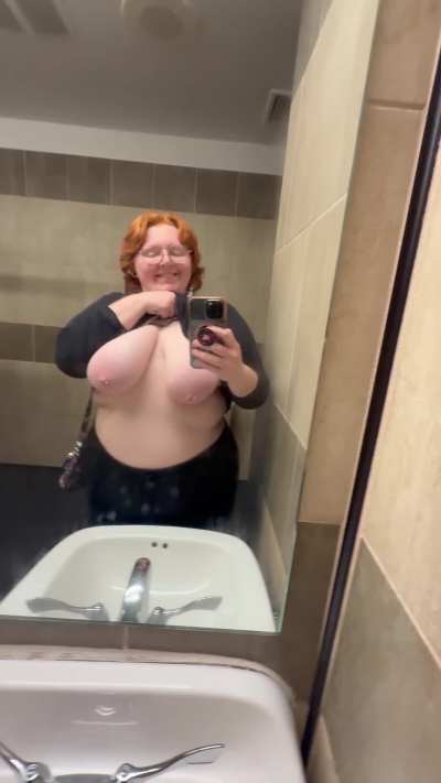 Meet me in the stall for a quickie ;)