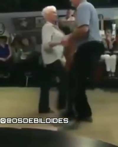 Gostosa do in&iacute;cio link algu&eacute;m please